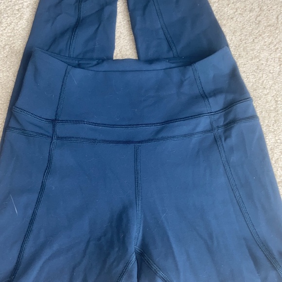 *Limited Edition* Lululemon pushing limits 25 - Picture 4 of 4